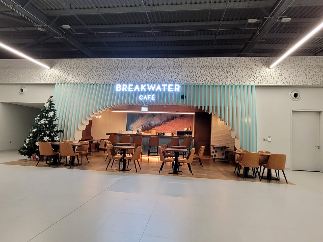 Breakwater Cafe (12)